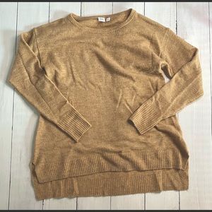Gap maternity tan sweater